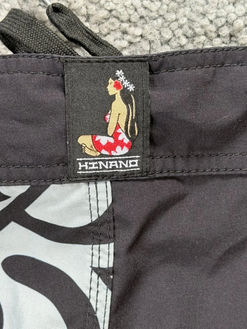 Rare Hinano Tahiti Collection Boardshorts -Men's Size 40 -Bold Polynesian Print